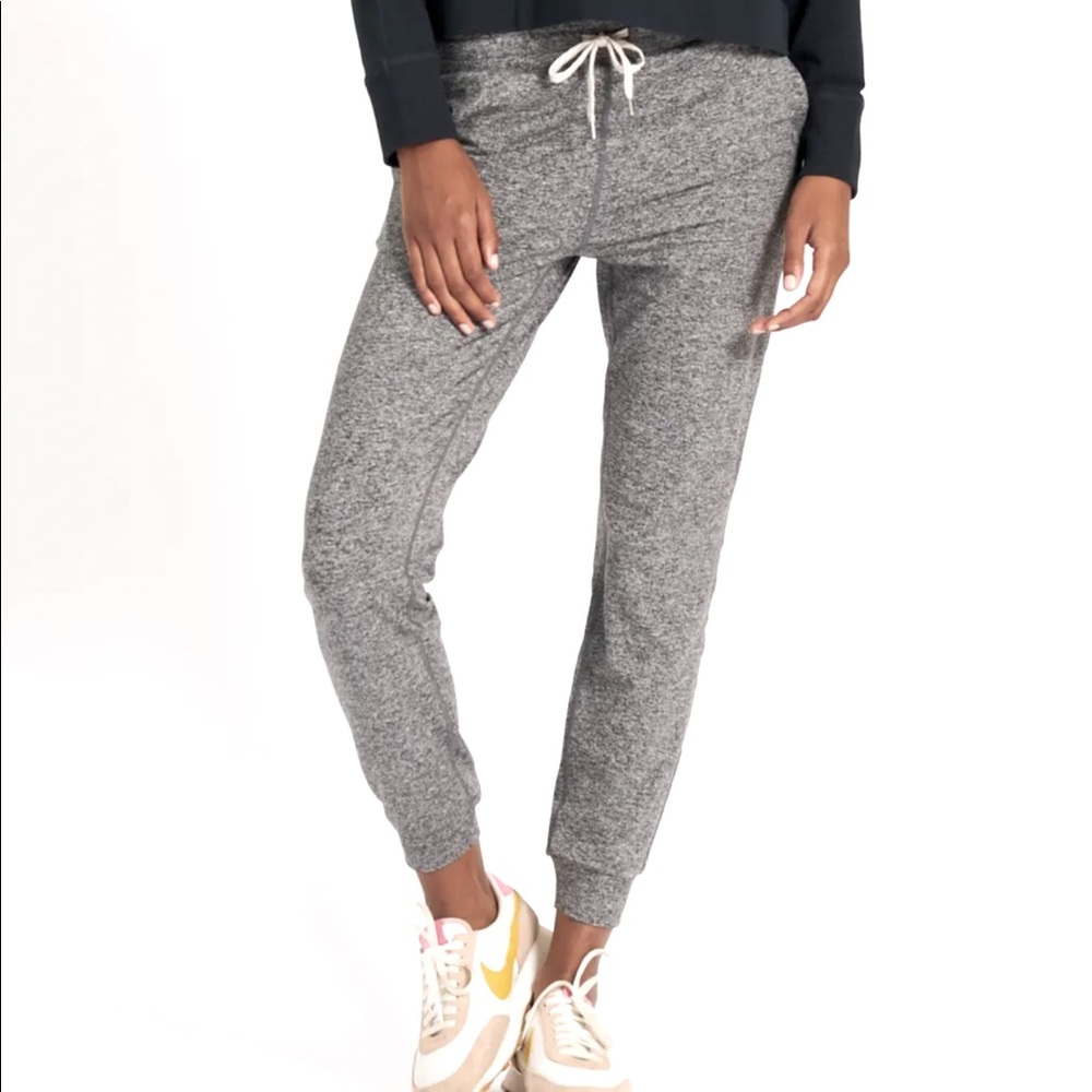 Vuori Joggers NWOT